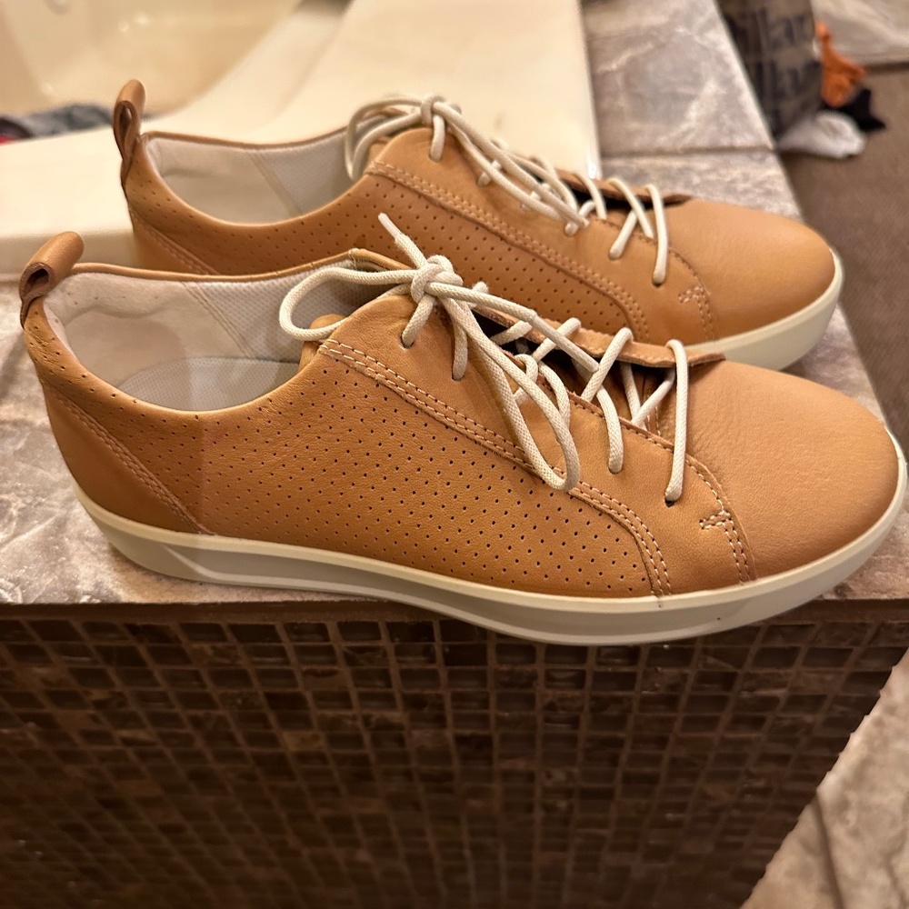 ECCO shoes